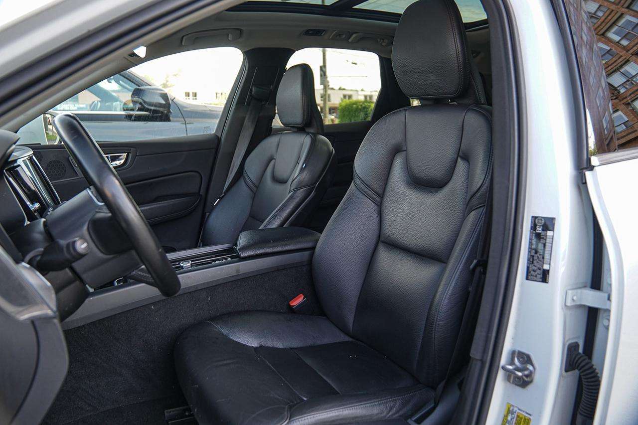 2020 Volvo XC60 Momentum T6 AWD | NO ACCIDENT|PANO | NAVI | CAM | thumb 13