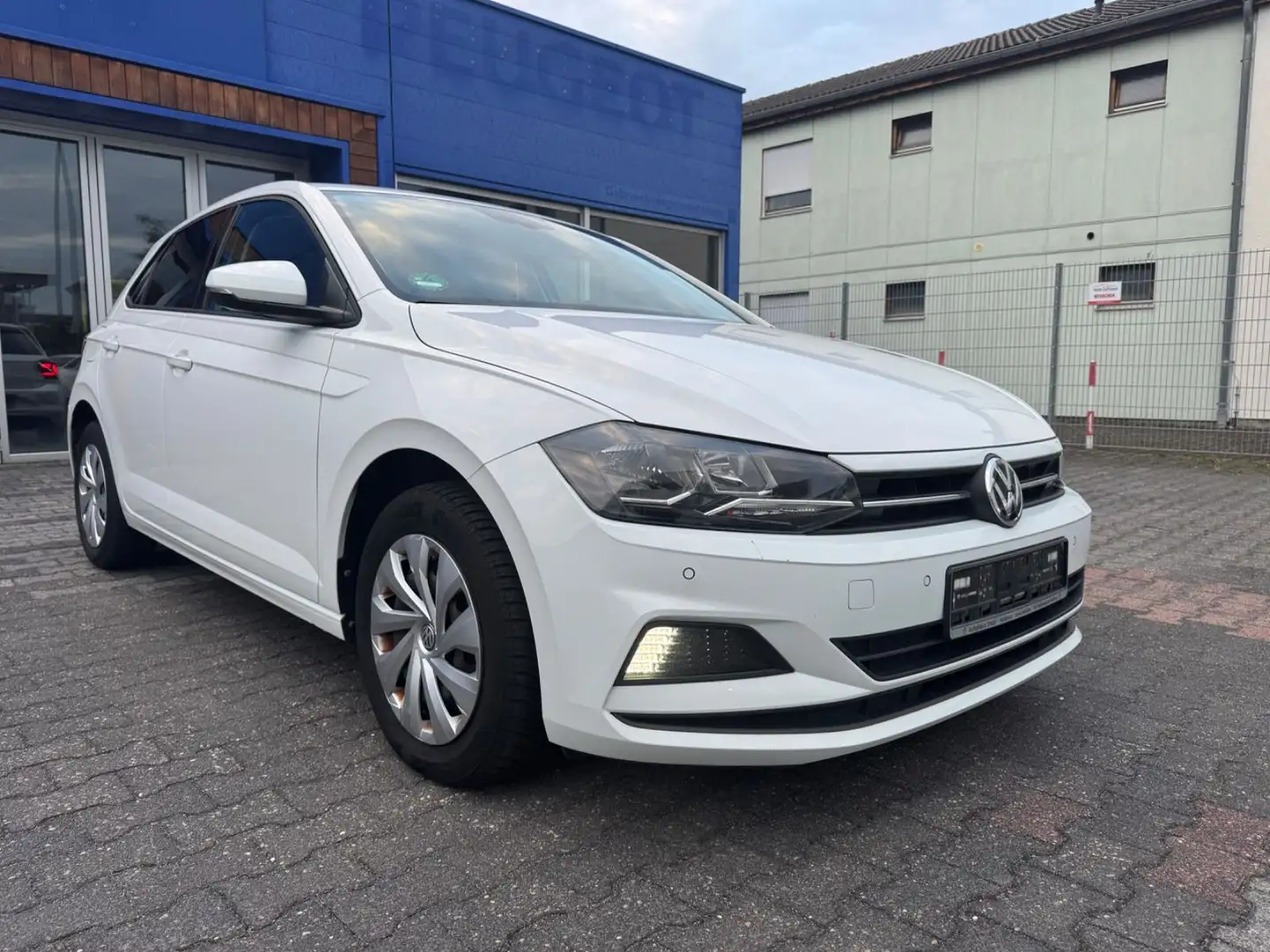 Volkswagen Polo VI Comfortline*Tempomat*PDC*SHZ Weiß - 1