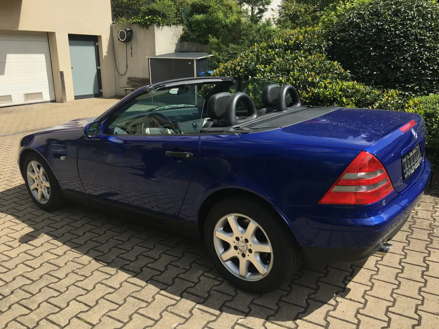 Mercedes-Benz SLK 200 Cabrio Blau - 2