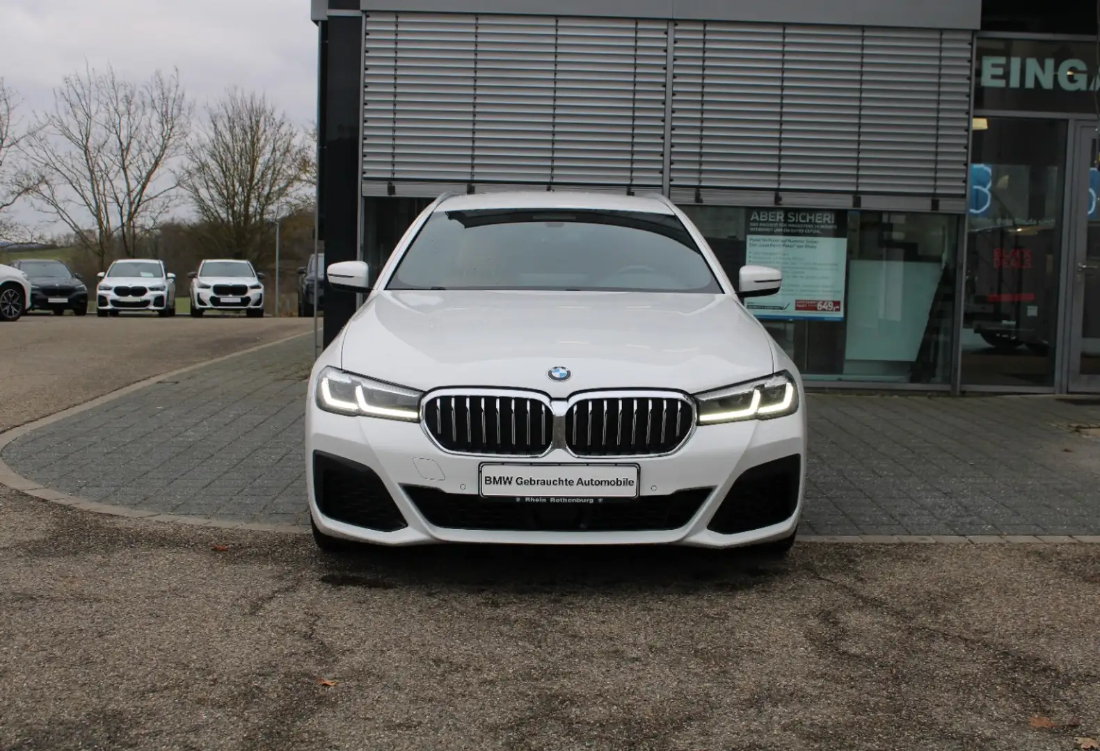 BMW 520 d Touring M Sport Live AdLED ACC HIFI DriveAs Weiß - 2