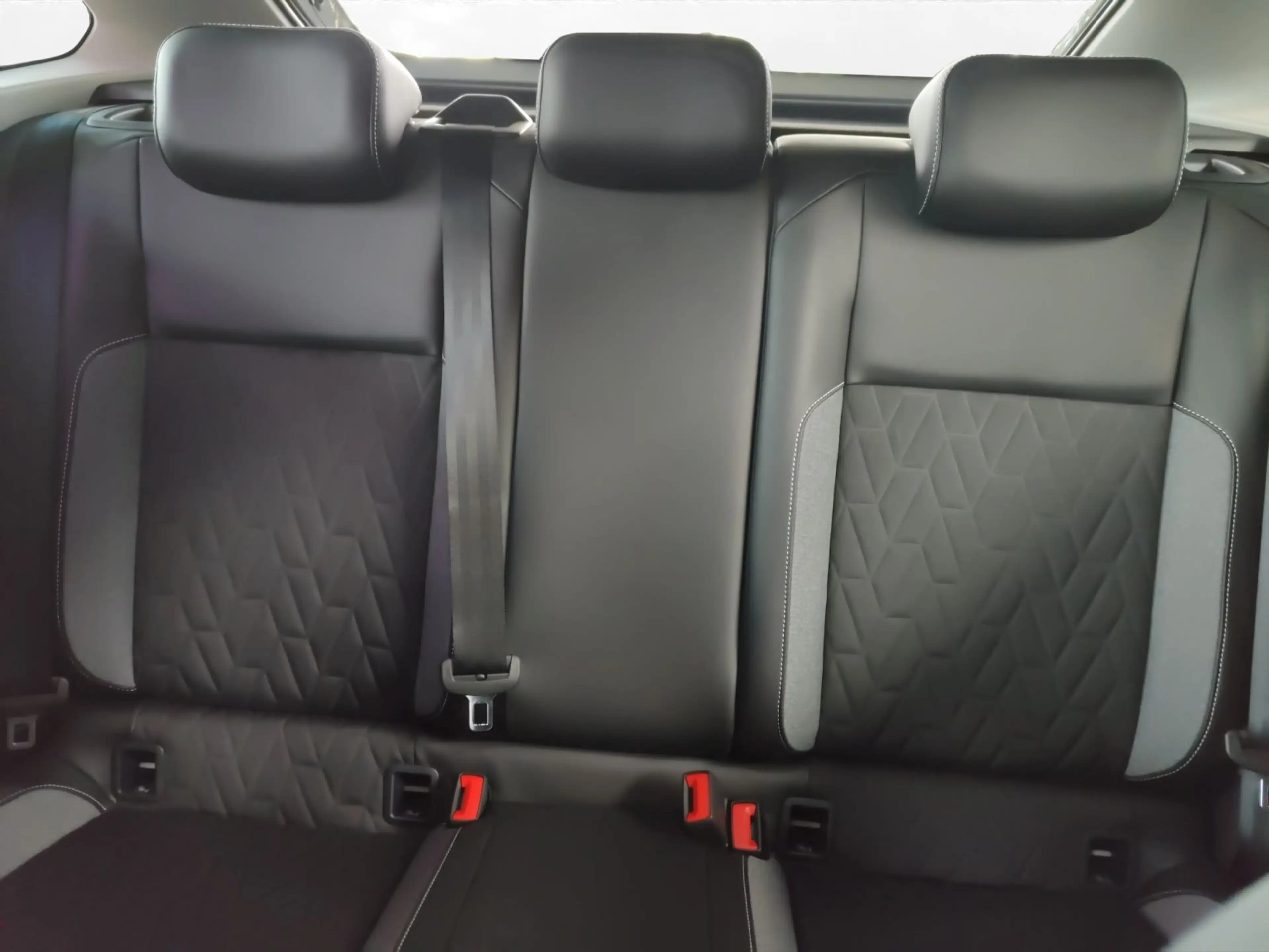 Volkswagen Taigo ENERGY 1,0 l TSI 70 kW (95 PS) 5-Gang — photo 4