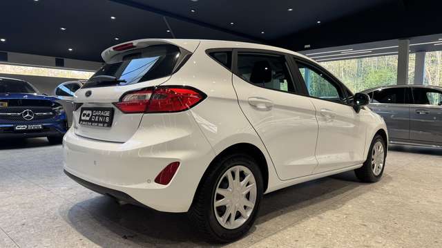 Ford Fiesta — photo 9
