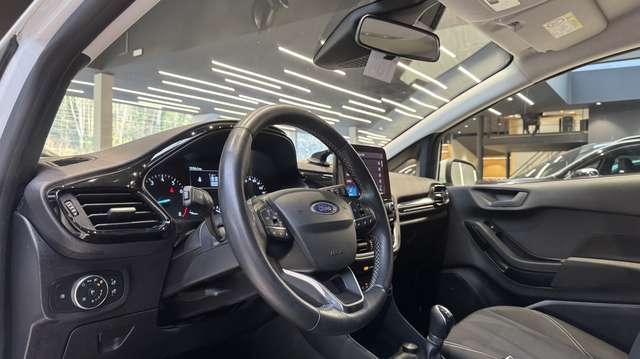Ford Fiesta — photo 11
