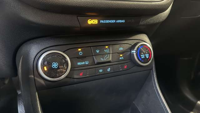 Ford Fiesta — photo 16