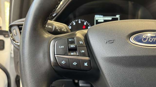 Ford Fiesta — photo 15
