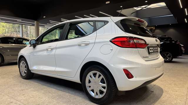 Ford Fiesta — photo 7