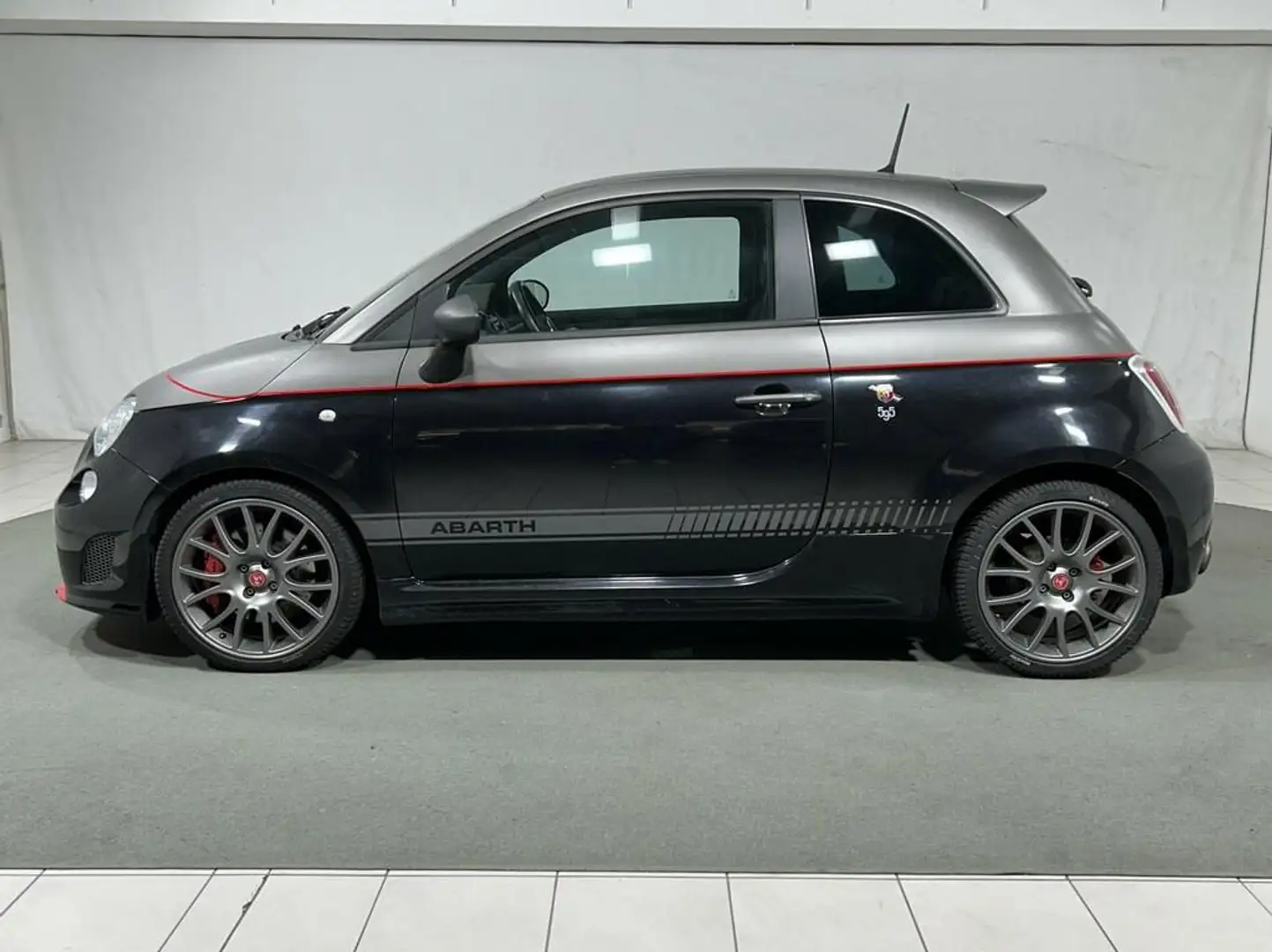 Abarth 595 1.4 16v t. t-jet Competizione 180cv Abarth 595 Schwarz - 2