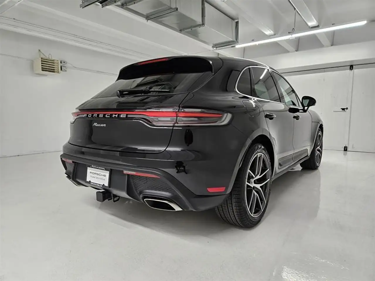 Porsche Macan photo Porsche Macan