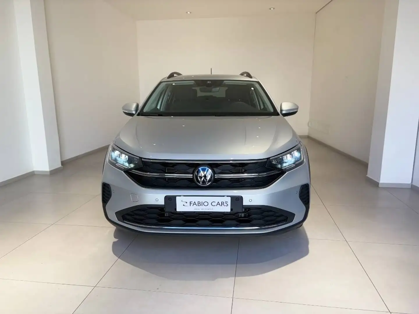 Volkswagen Taigo 1.0 tsi Edition Plus 95cv Gris - 2