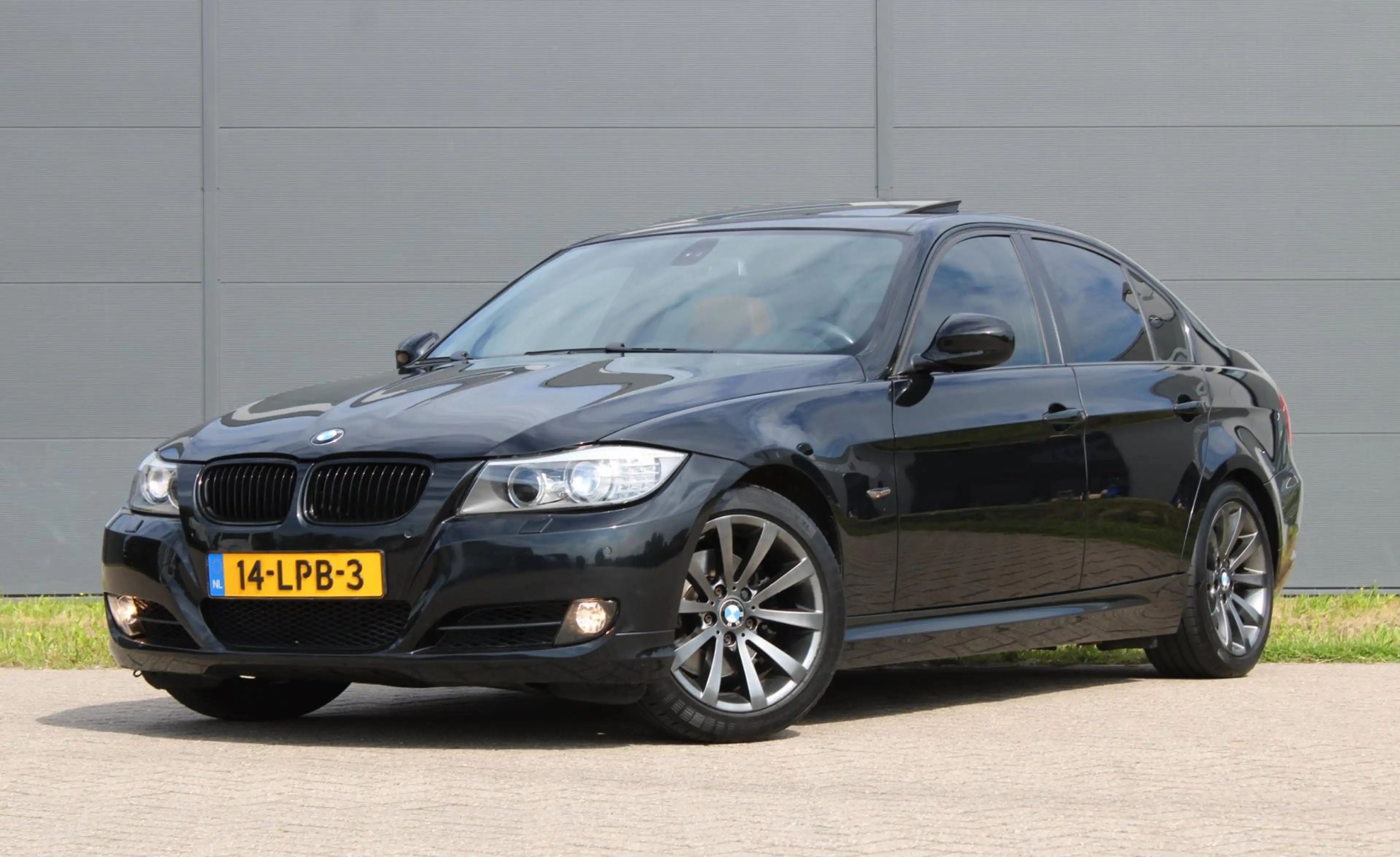 BMW 325 3-serie 325i LCI HighExecutive Schuifdak Automaat — photo 2