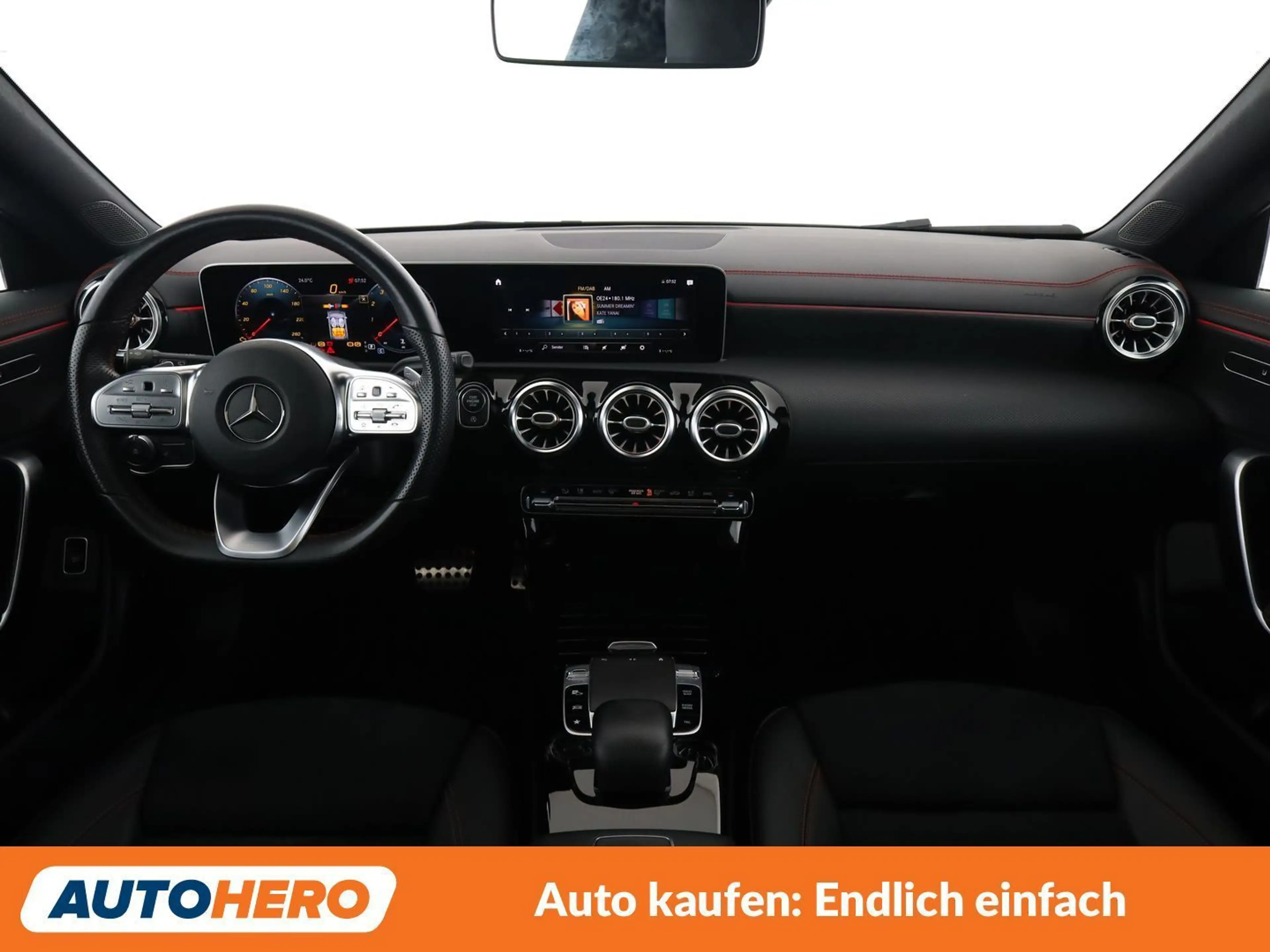 Mercedes-Benz CLA 220 CLA 220 Shooting Brake AMG Line — photo 12