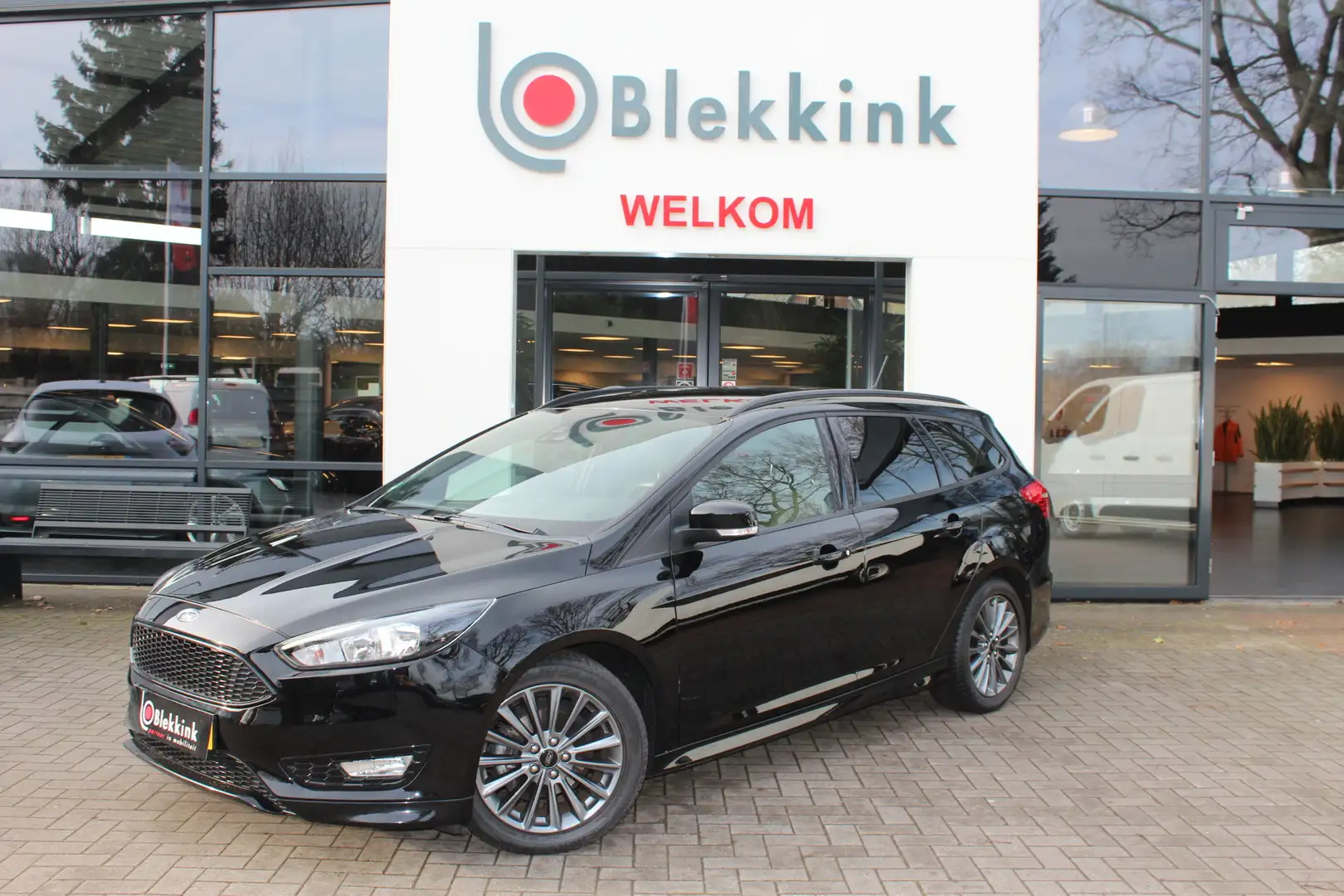 Ford Focus Wagon 1.0 ST-Line 140 pk, ECC,17"LMV,Priv. Glas Schwarz - 1