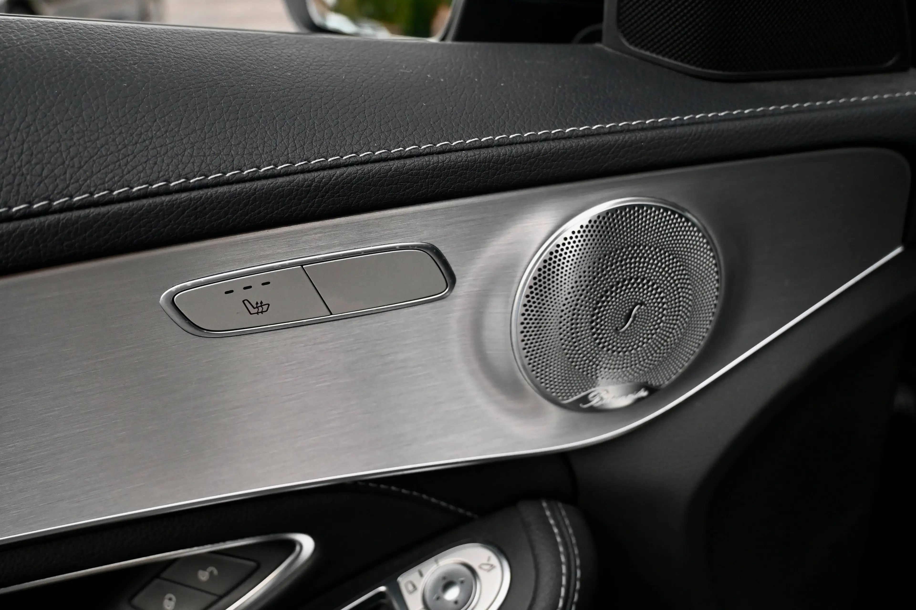 Mercedes-Benz C 63 AMG Panodak - Burmester - Camera - Keyless - BTW afterkbaar — photo 15