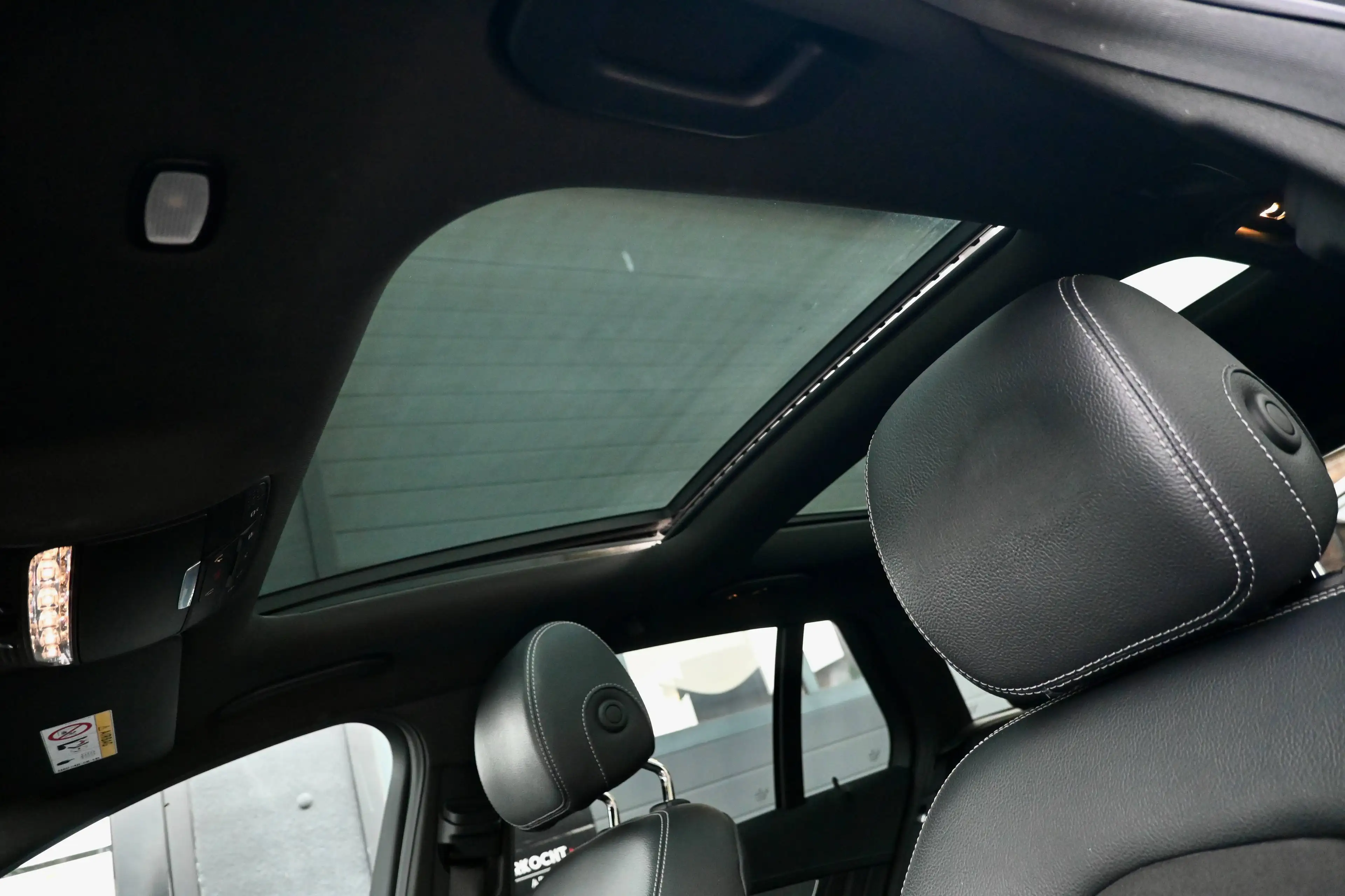 Mercedes-Benz C 63 AMG Panodak - Burmester - Camera - Keyless - BTW afterkbaar — photo 14