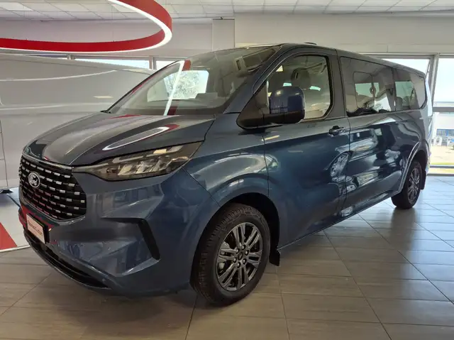 Ford Tourneo Custom Titanium 2.0 Ecoblue 136CV L2 automatico A8