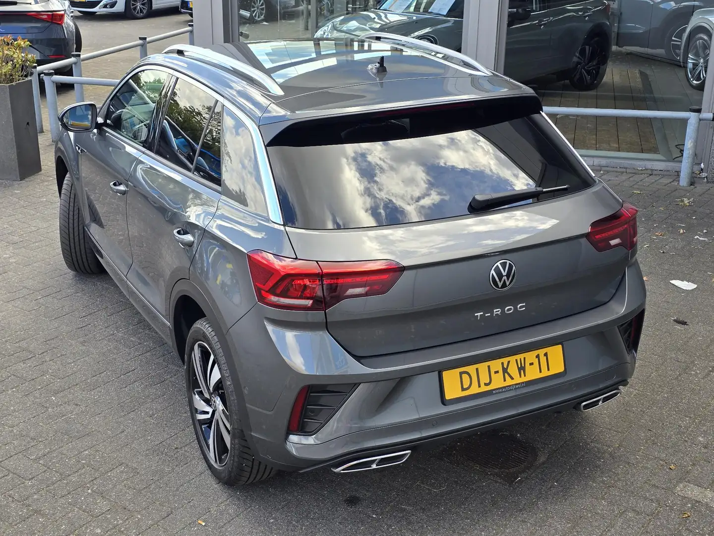 Volkswagen T-Roc 1.5 TSI R-Line Edition Virtual Cockpit Stuur/stoel Grau - 2