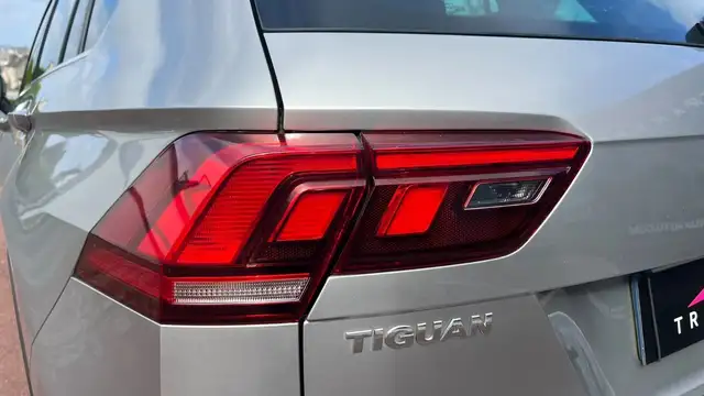 Volkswagen Tiguan view 12
