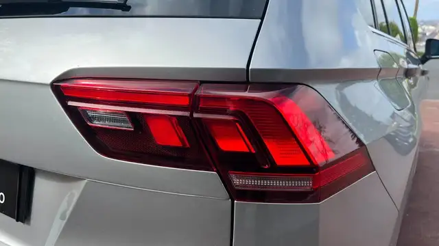 Volkswagen Tiguan view 11