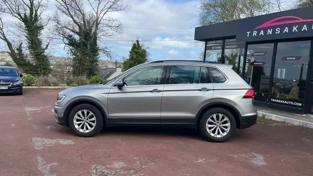 Volkswagen Tiguan view 8