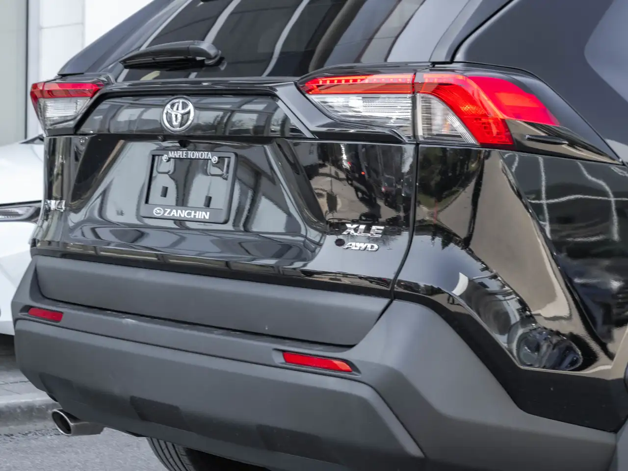 Toyota RAV 4 снимка Toyota RAV 4