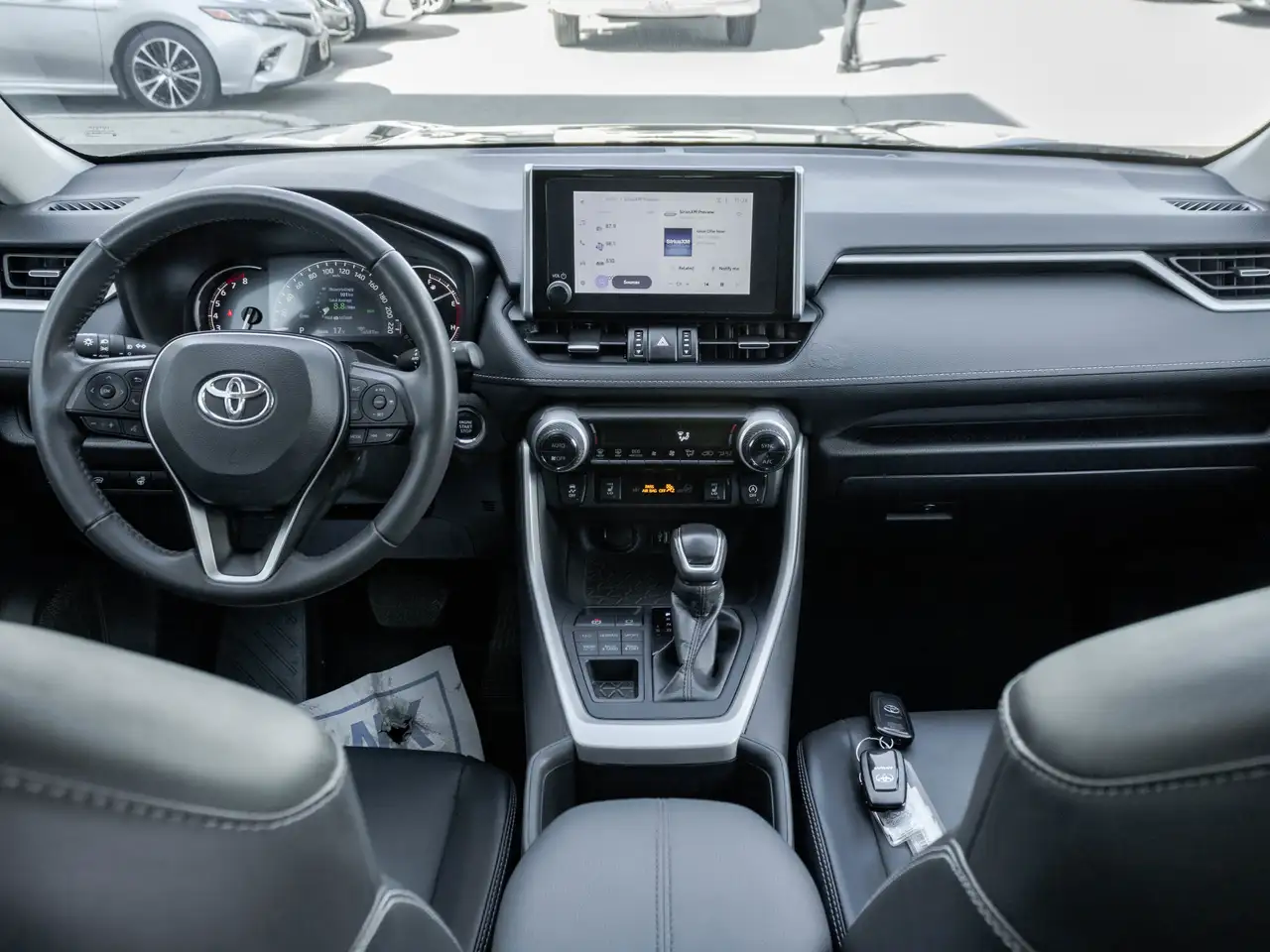 Toyota RAV 4 снимка Toyota RAV 4