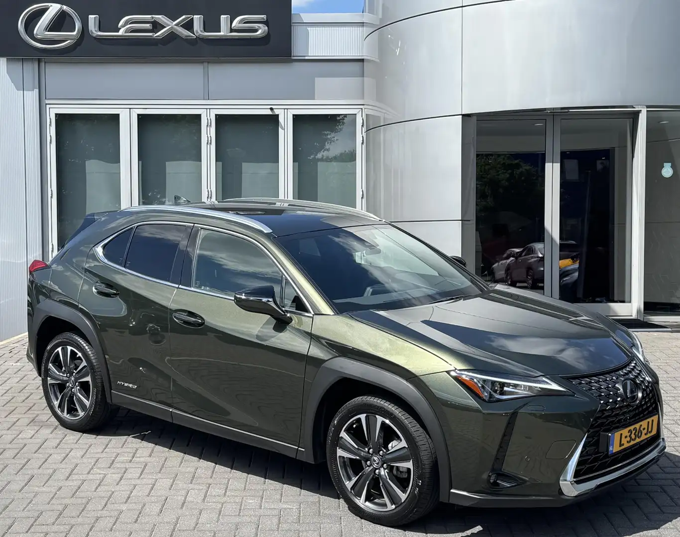 Lexus UX 250h Preference Line NL-AUTO BLIND-SPOT PARKSENSOREN AP Green - 1