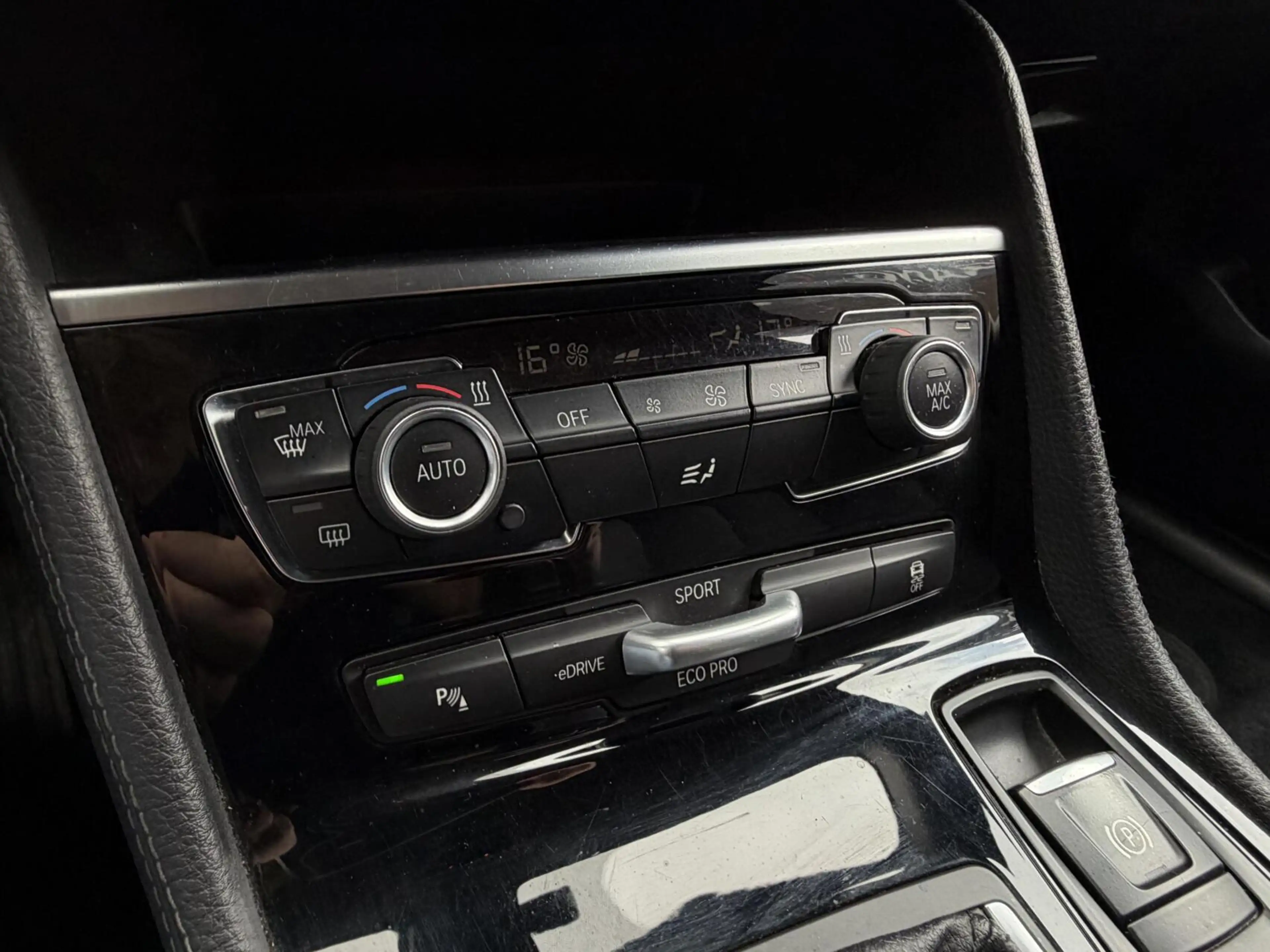 BMW 225 2-serie Active Tourer 225xe iPerformance Climat, B — photo 11