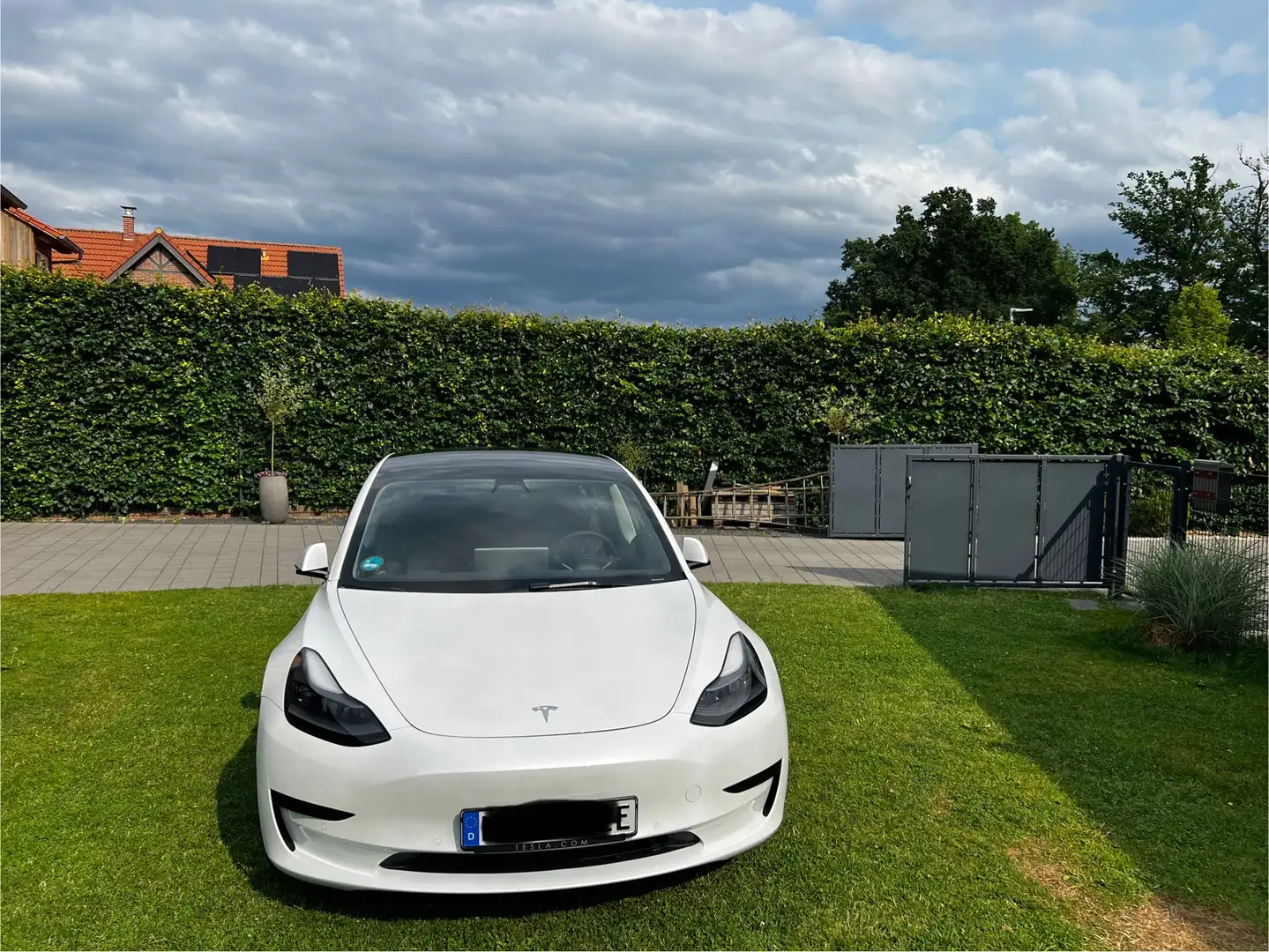 Tesla Model 3 Standard Reichweite Plus Hinterradantrieb Weiß - 1