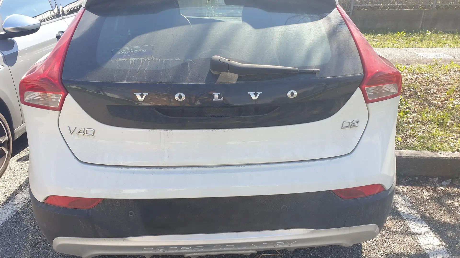 Volvo V40 Cross Country V40 Cross Country 1.6 d2 Kinetic Bianco - 1