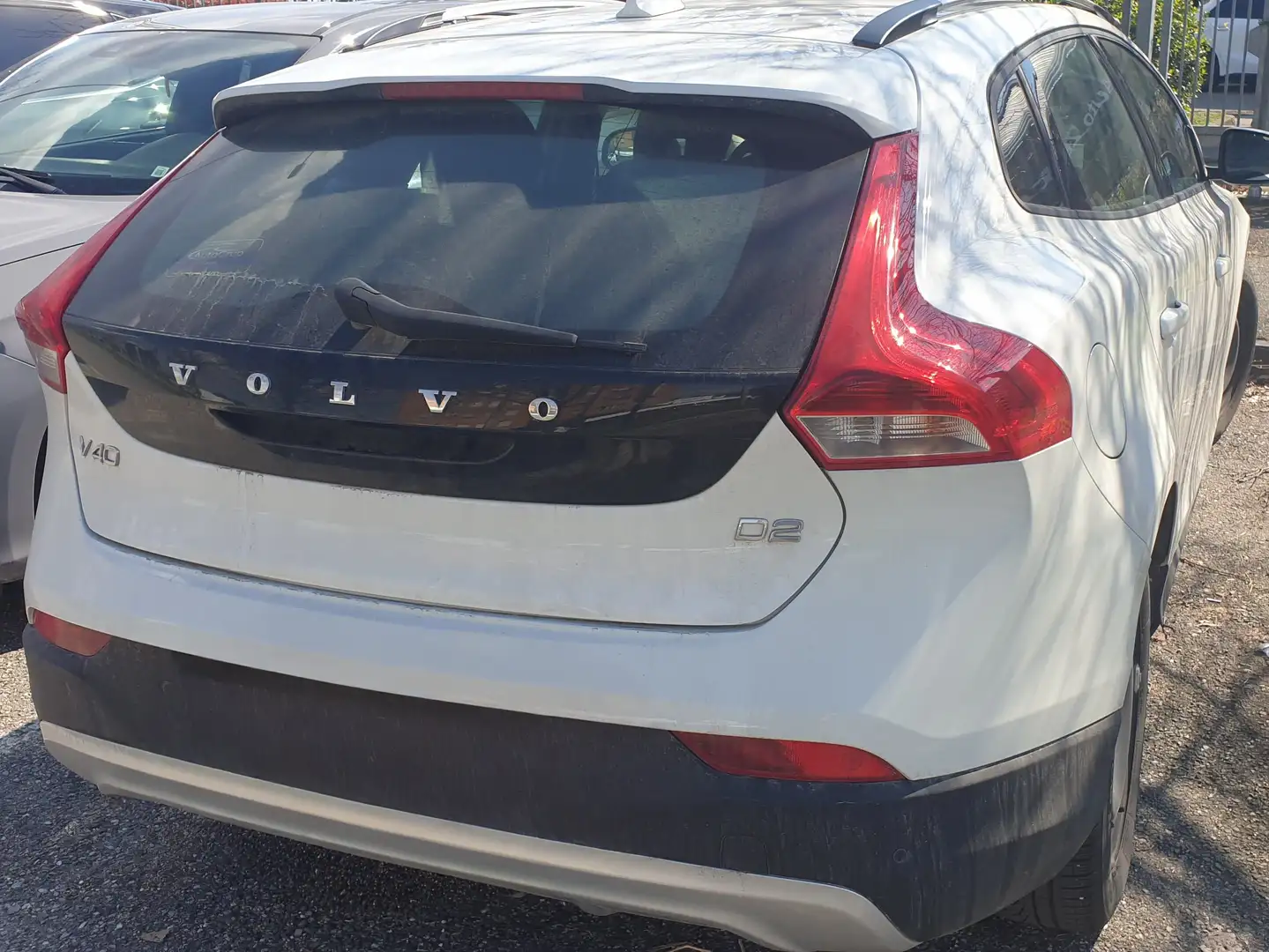Volvo V40 Cross Country V40 Cross Country 1.6 d2 Kinetic Bianco - 2