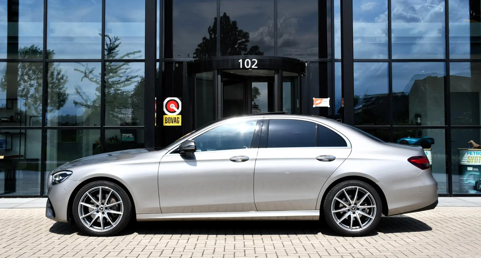 Mercedes-Benz E 200 AMG Line Panorama | Soudsystem | Head-up Gris - 2