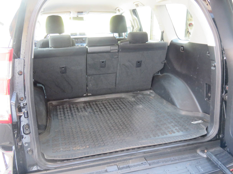 Toyota Land Cruiser — photo 5