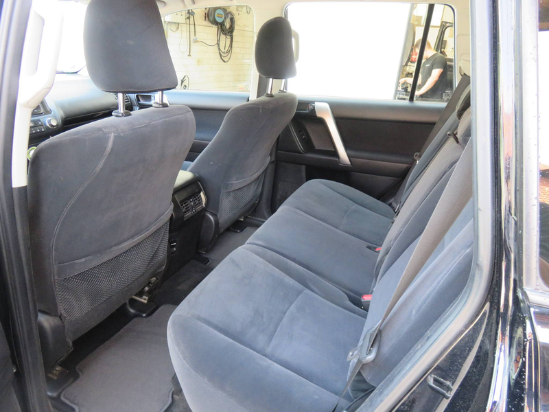 Toyota Land Cruiser — photo 7