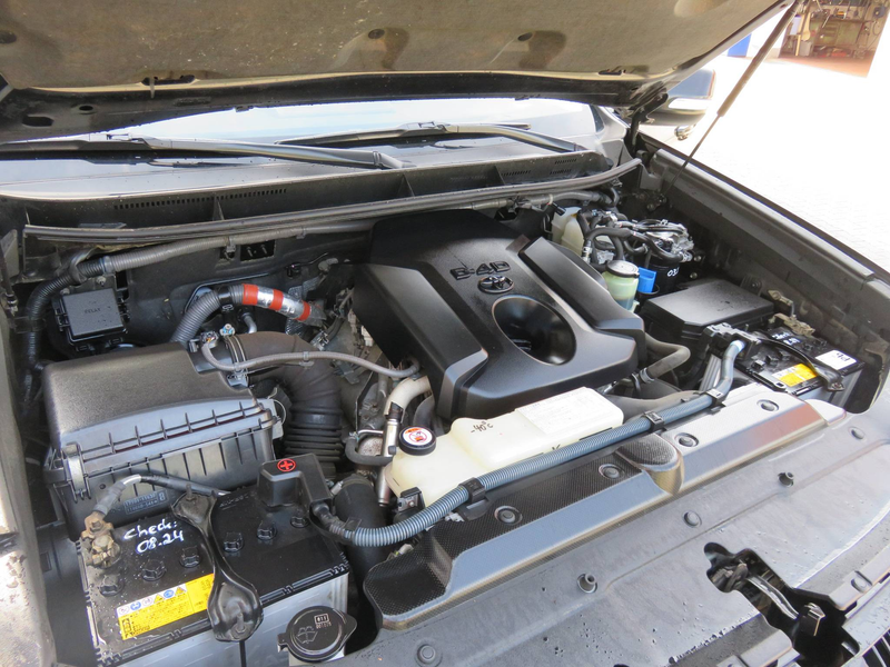 Toyota Land Cruiser — photo 14