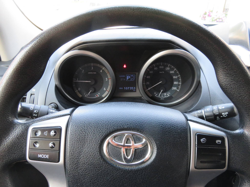 Toyota Land Cruiser — photo 12
