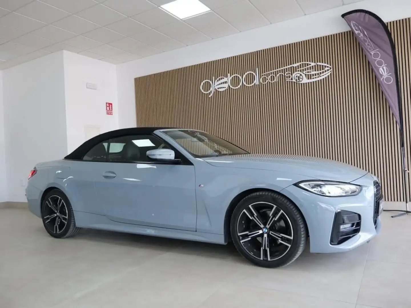 BMW 420 420iA Cabrio M Sport Gris - 2