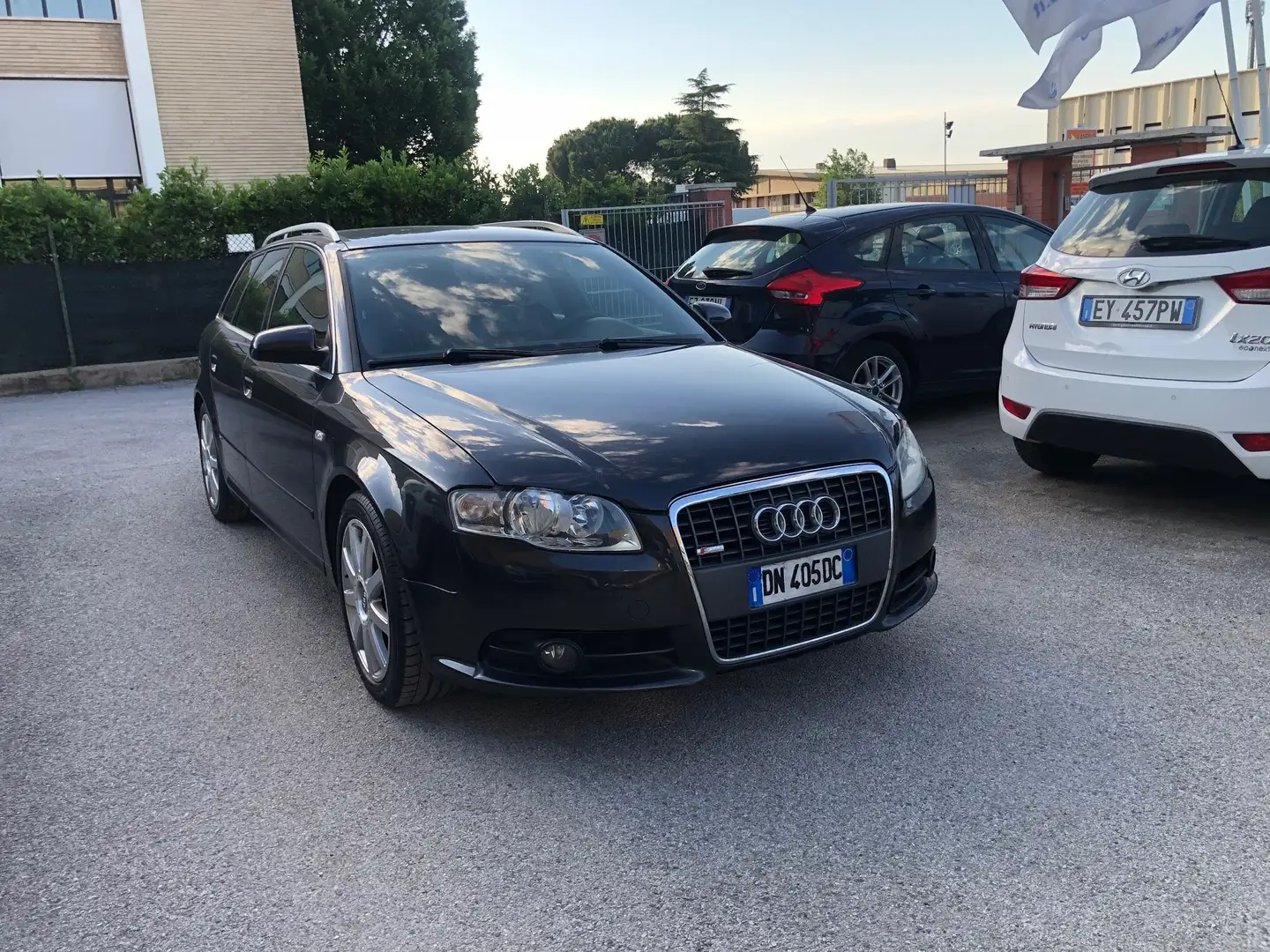 Audi A4 Avant 2.0 tdi Grey - 1