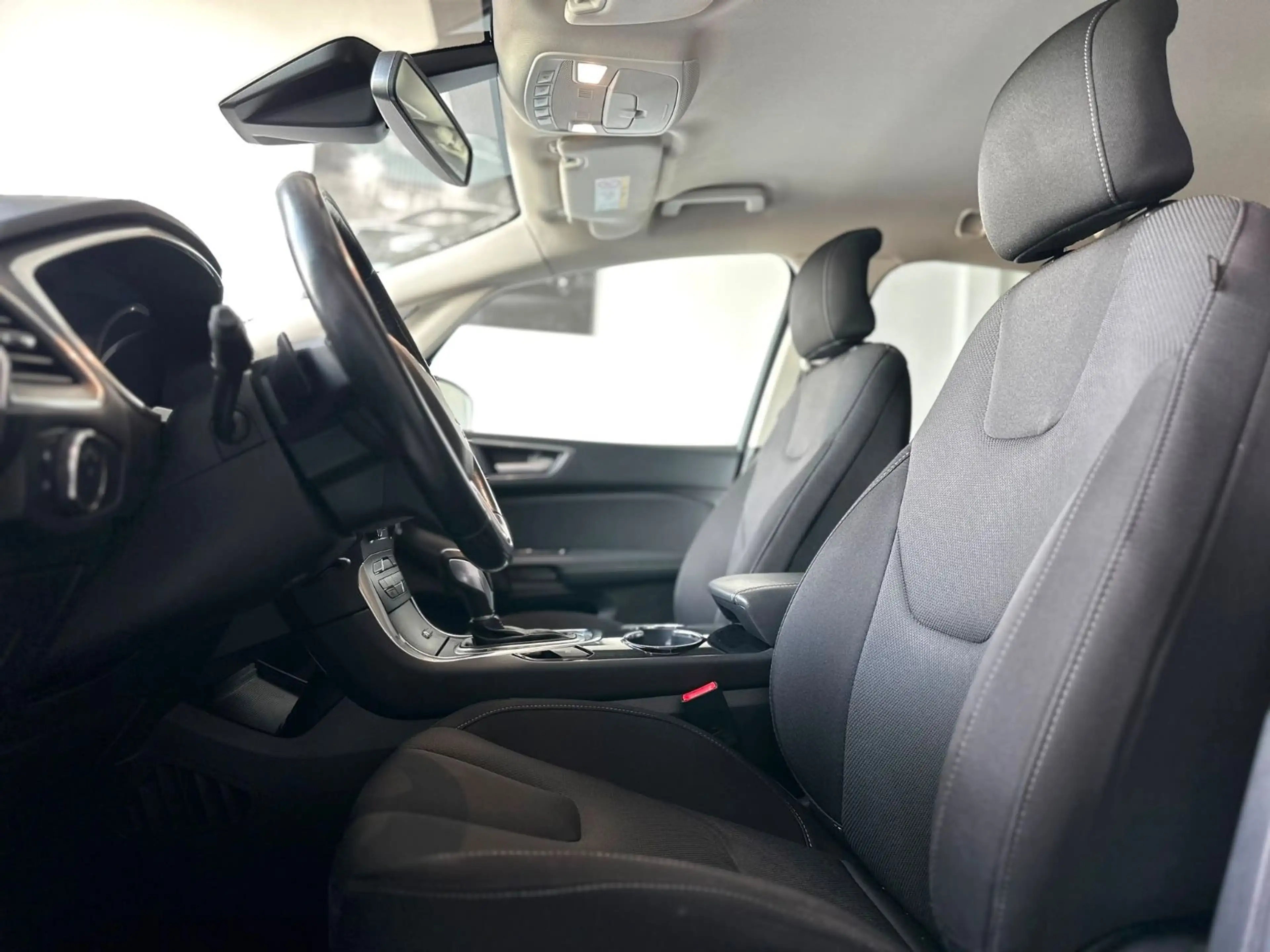 Ford S-Max 2.0 TDCI PowerShift AWD Titanium 1.Hand — photo 4