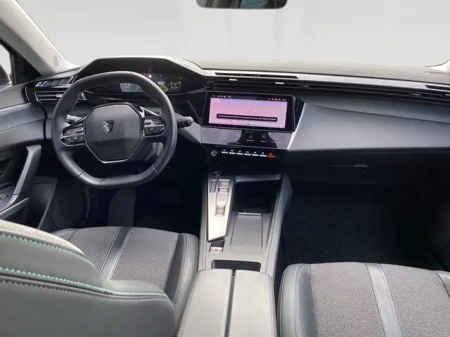 Peugeot 308 view 6