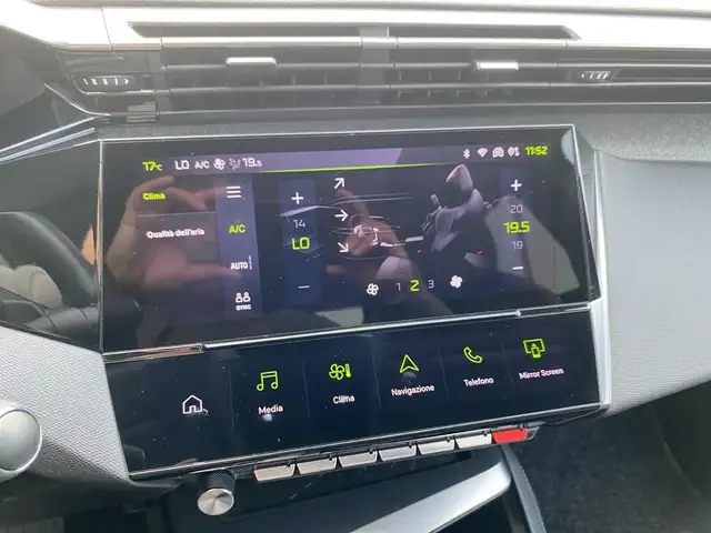 Peugeot 308 view 19