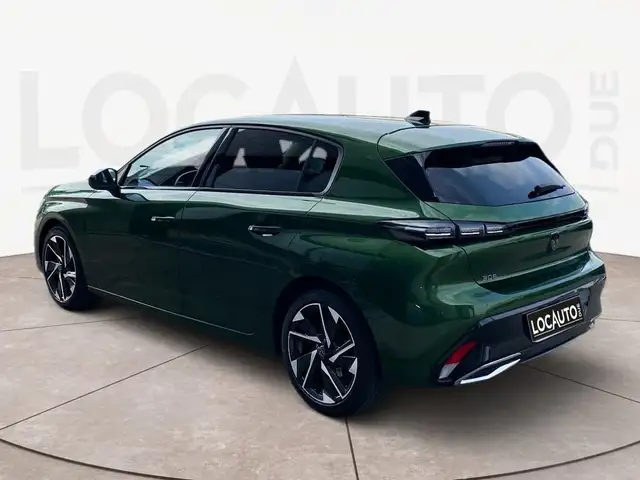 Peugeot 308 view 5