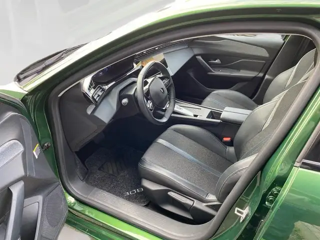 Peugeot 308 view 7