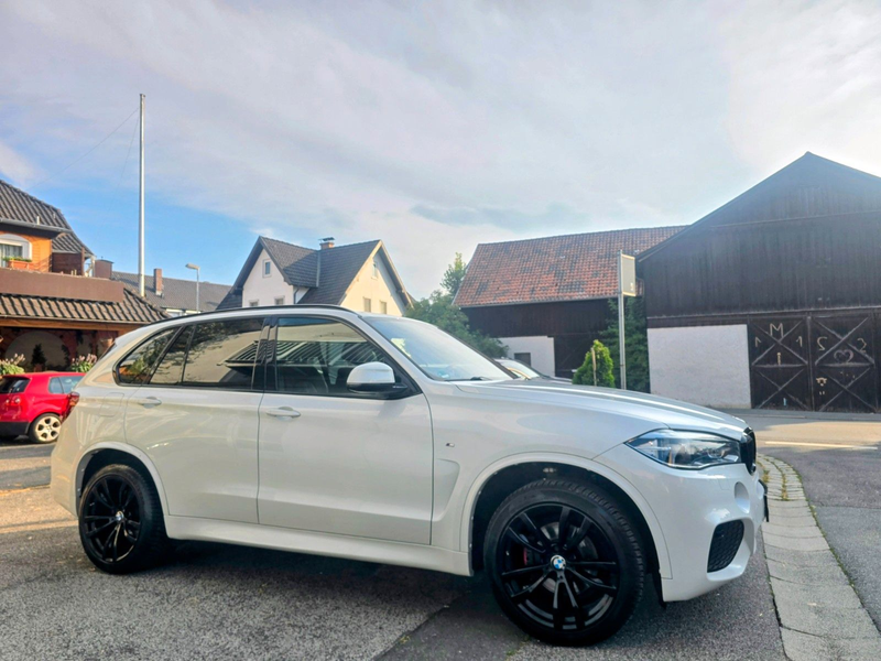 BMW X5 xDrive 30 d *M-Paket*Pano*Head-Up*Soft-Close* — photo 6