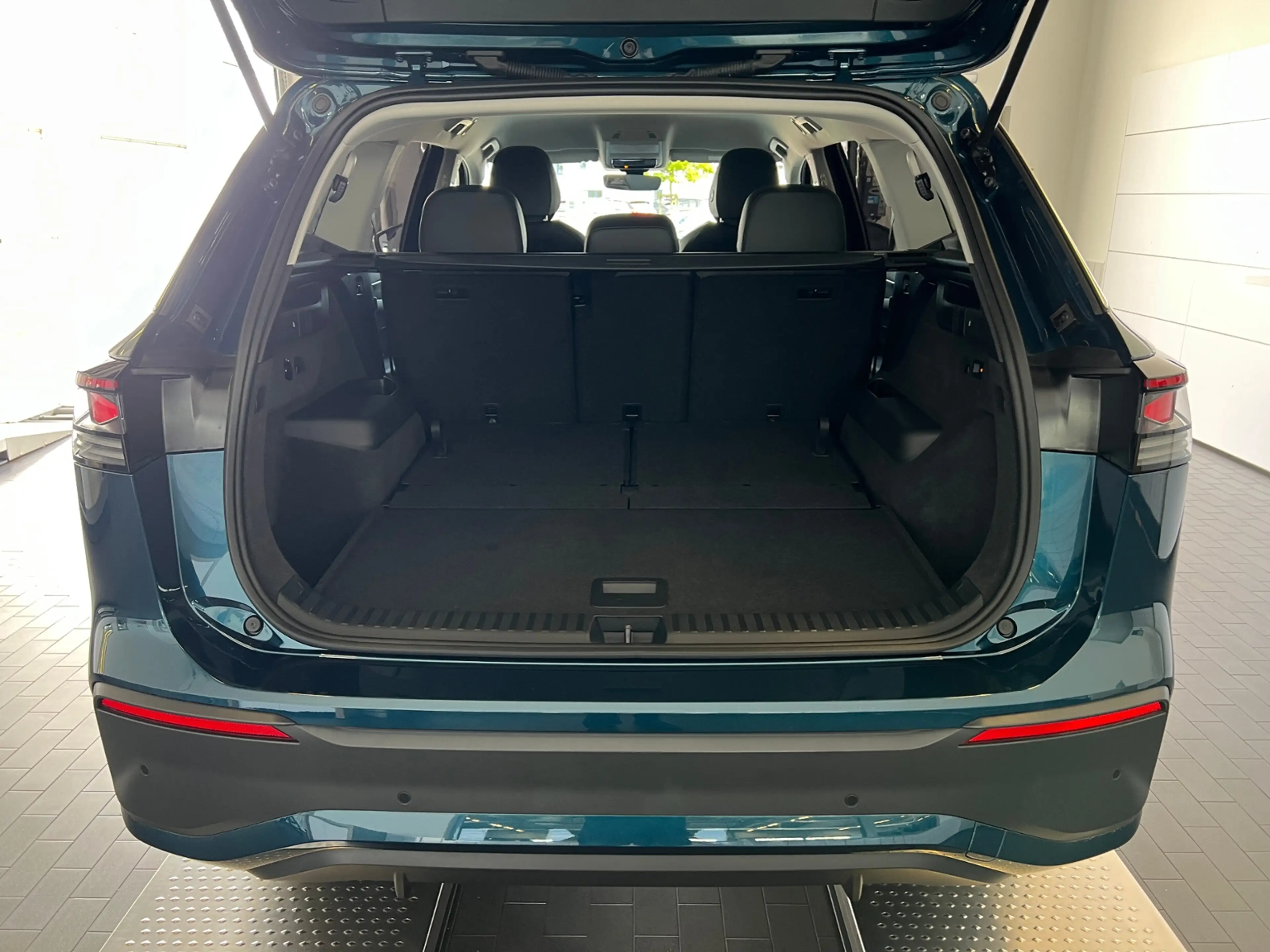 Volkswagen Tayron LIFE 1.5 eTSI DSG *AHK, 7-Sitzer, LED, ACC, Kamer — photo 7