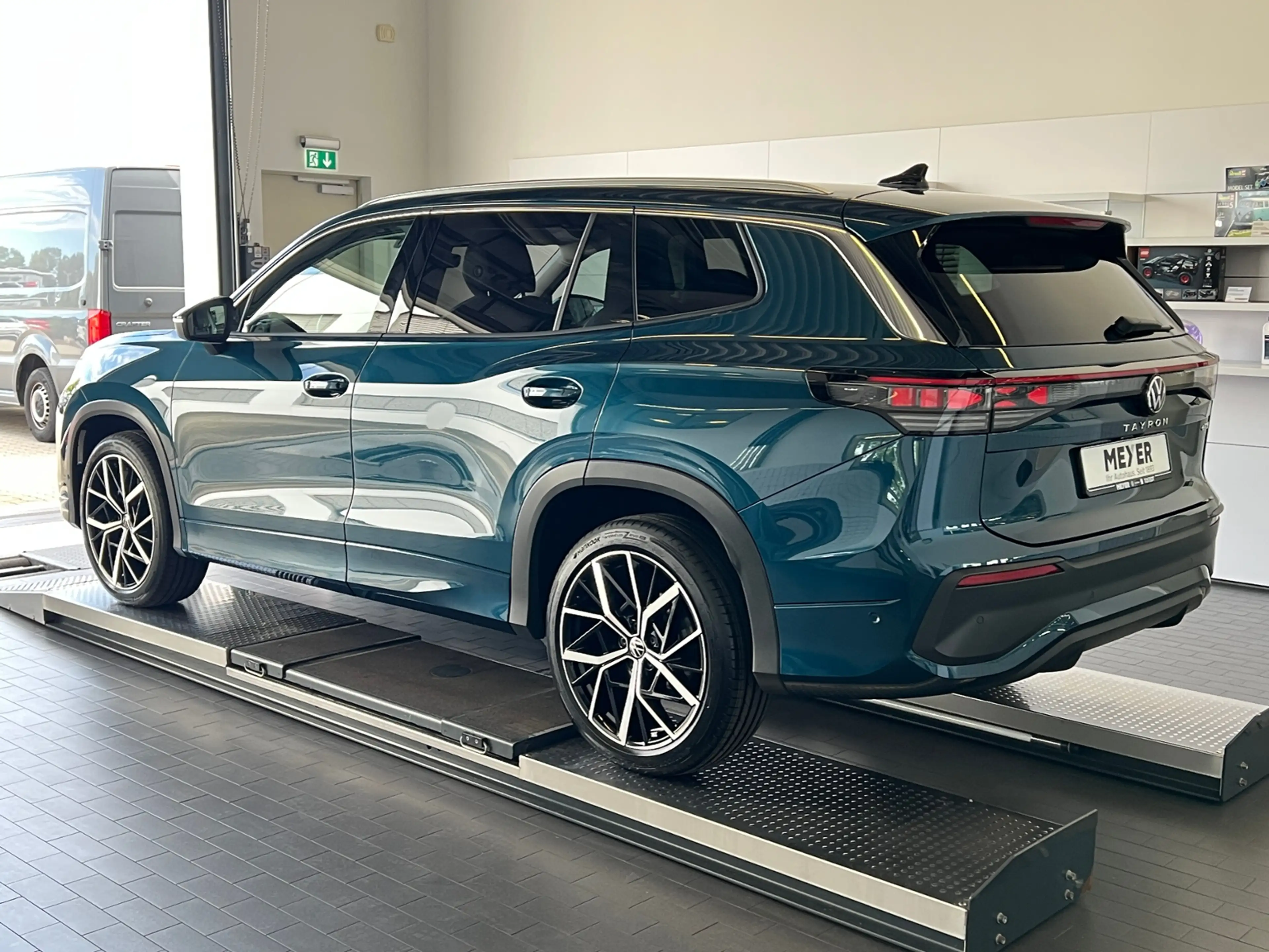 Volkswagen Tayron LIFE 1.5 eTSI DSG *AHK, 7-Sitzer, LED, ACC, Kamer — photo 4