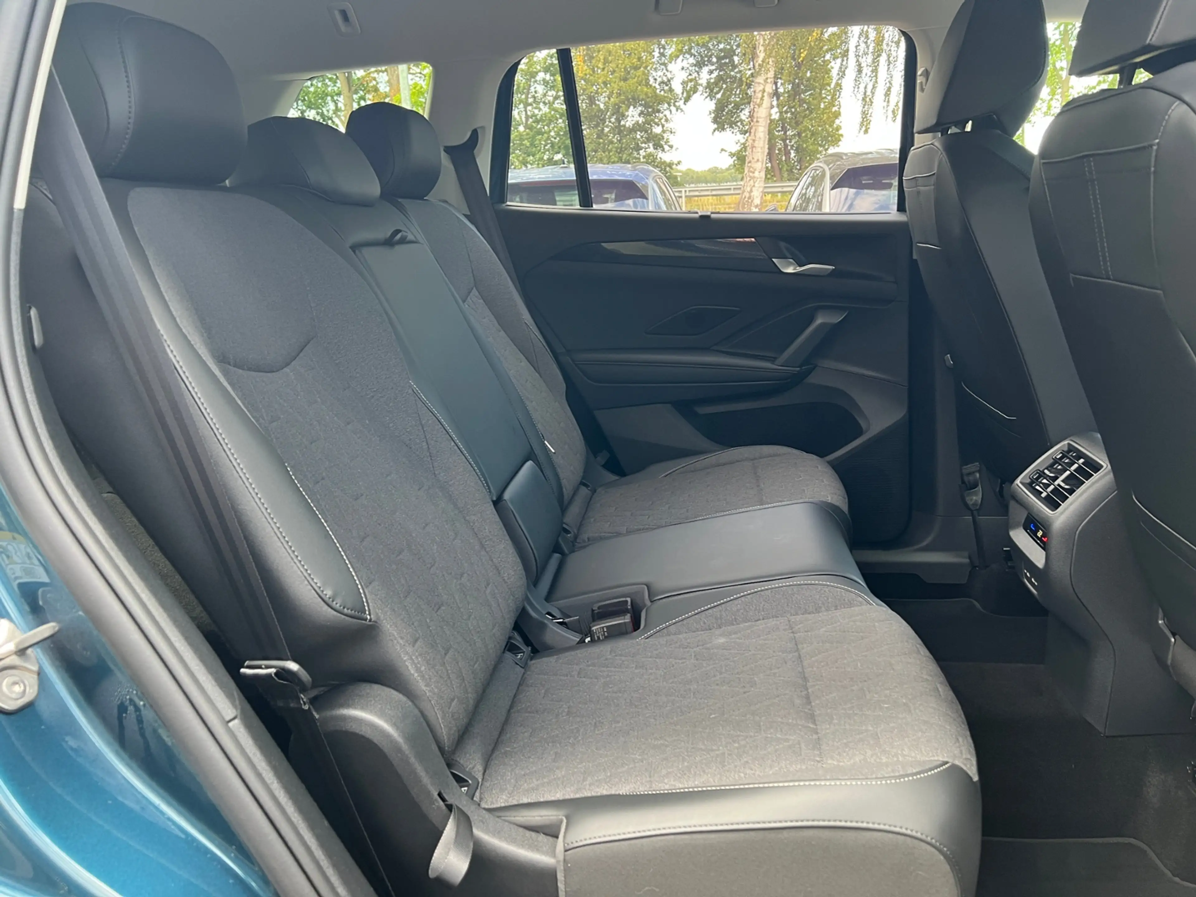 Volkswagen Tayron LIFE 1.5 eTSI DSG *AHK, 7-Sitzer, LED, ACC, Kamer — photo 10