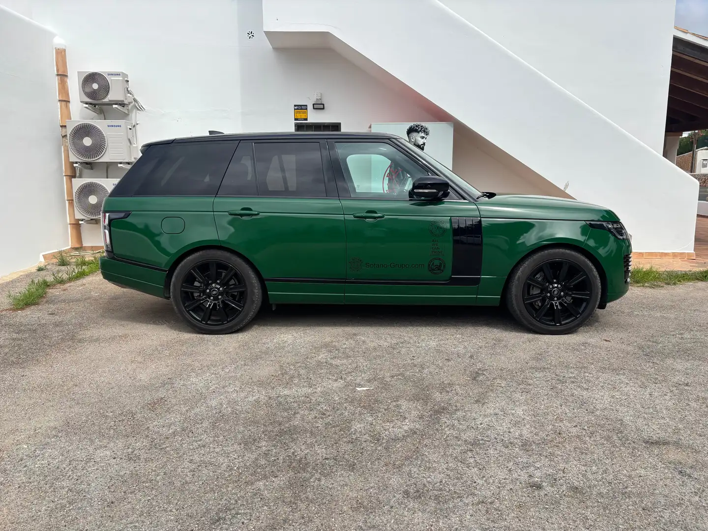 Land Rover Range Rover Range Rover 3.0D I6 MHEV Vogue 4WD Aut. Vogue Negro - 1