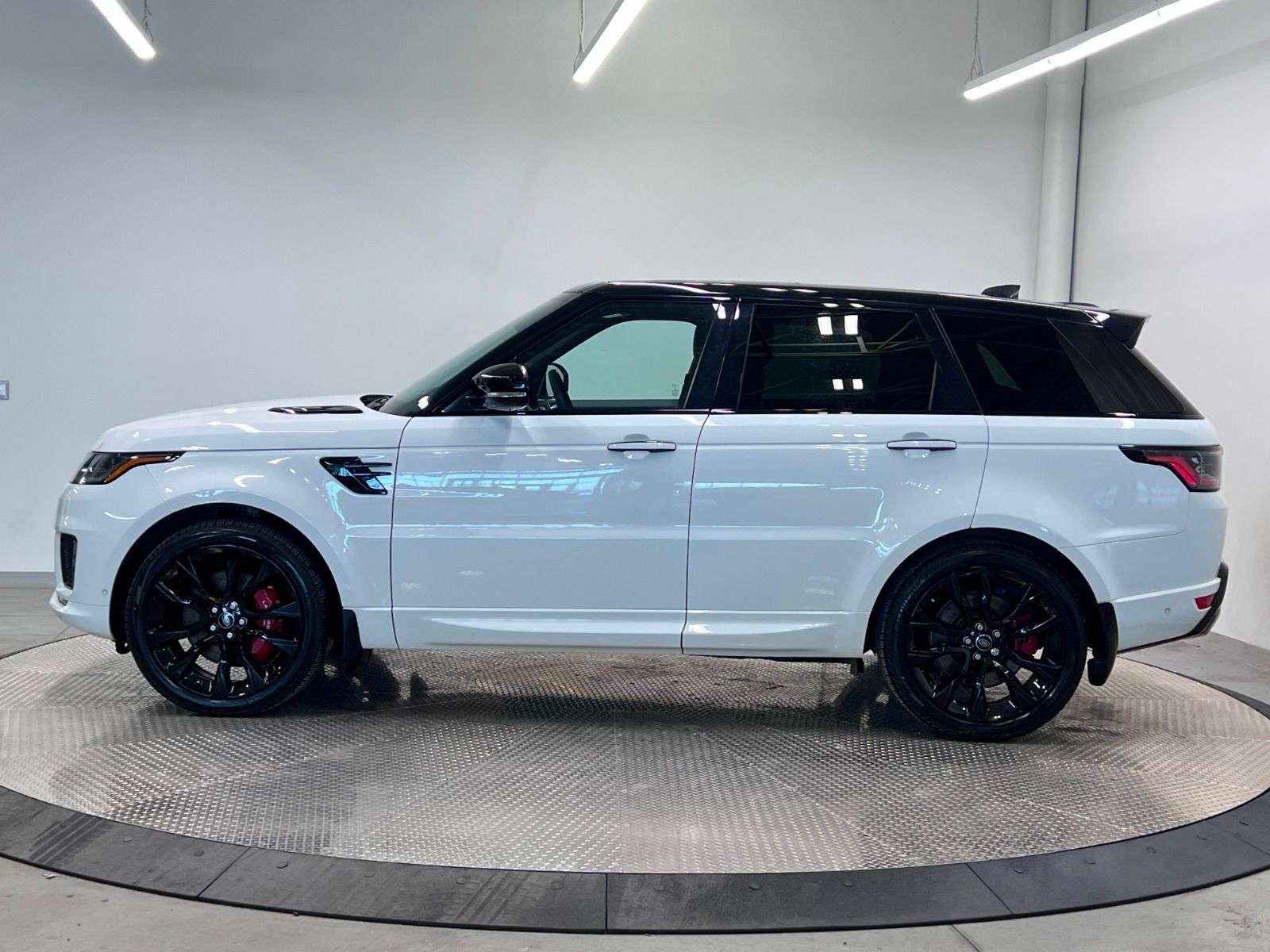 2022 Land Rover Range Rover Sport HST | LOW KMS | GREAT DEAL! alt 4