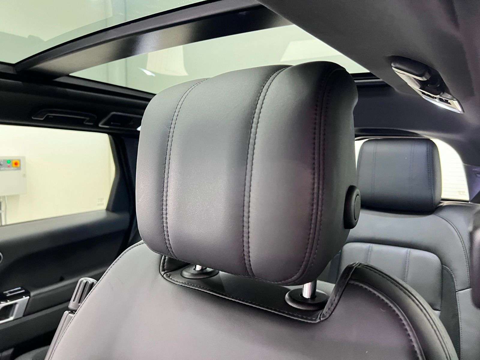 2022 Land Rover Range Rover Sport HST | LOW KMS | GREAT DEAL! thumb 27