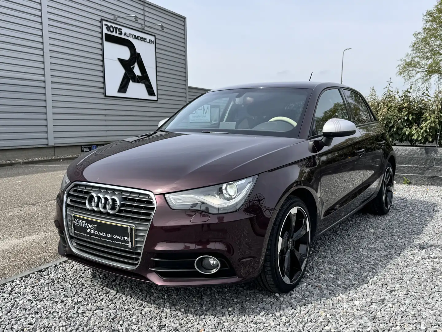 Audi A1 Sportback 1.4 TFSI Speciale uitvoering! Paars Pare Lilla - 2